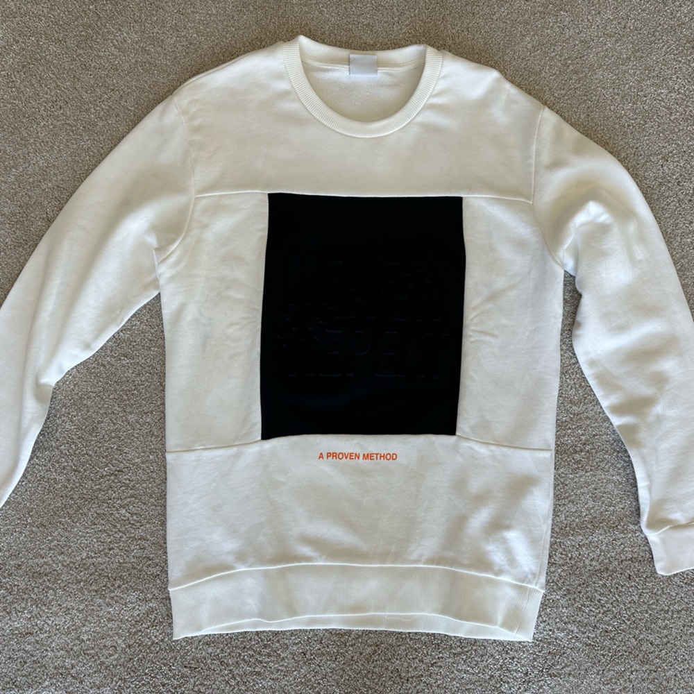 Zara sweatshirt